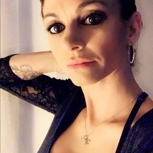 Meet your Posher, Shawna